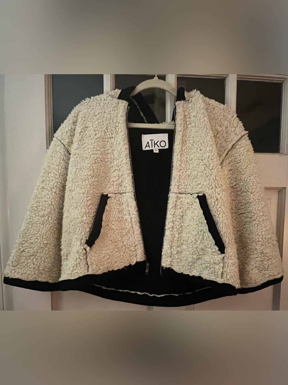 AIKO Oversized Sherpa Fleece Teddy Hoodie Jacket Black Cream - Size XS